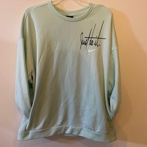 Nike pullover